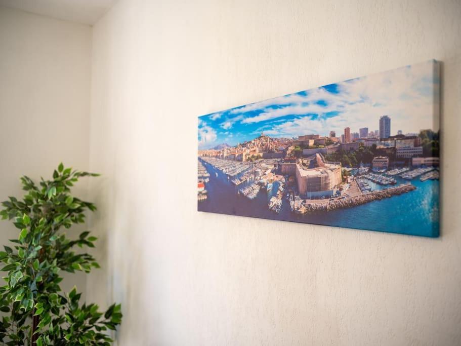 مارسيليا Appartement Tout Equipe A 5 Min De La Gare St Charles المظهر الخارجي الصورة