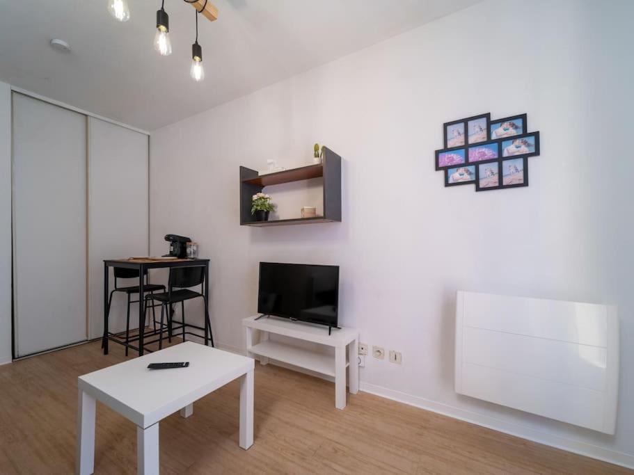 مارسيليا Appartement Tout Equipe A 5 Min De La Gare St Charles المظهر الخارجي الصورة